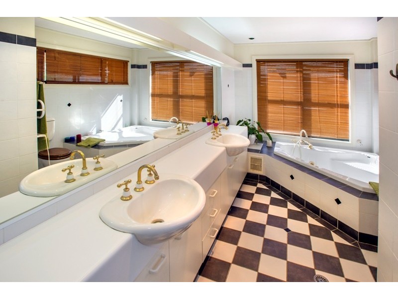 54 Palm Terrace, Yamba NSW 2464