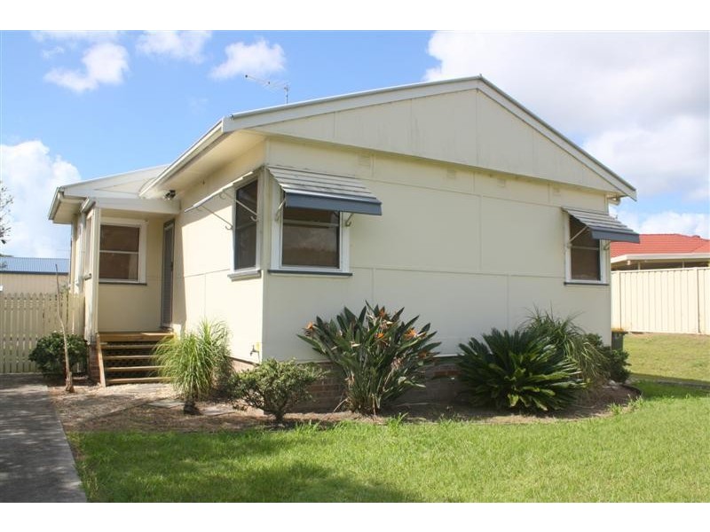 5 Somerset Place, Yamba NSW 2464
