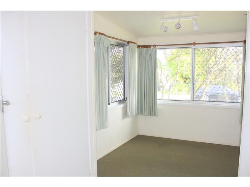 8 Harwood St, Yamba NSW 2464