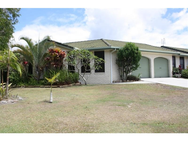 10/1 Osprey Drive, Yamba NSW 2464