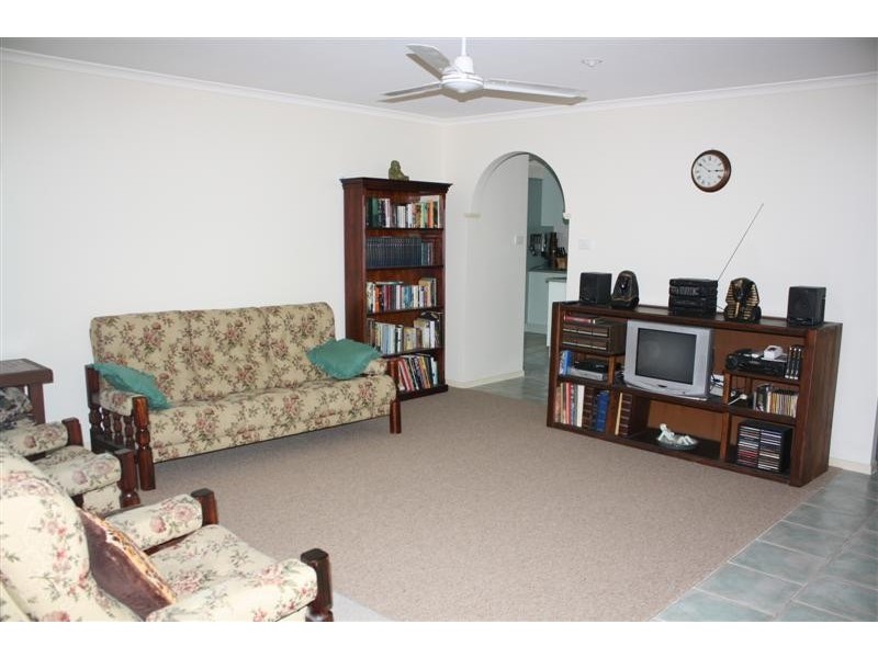 5 Norfolk Rd, Yamba NSW 2464