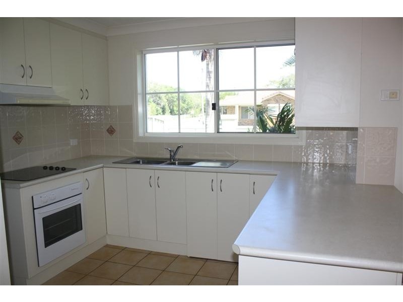 2/1 Urara Street, Yamba NSW 2464