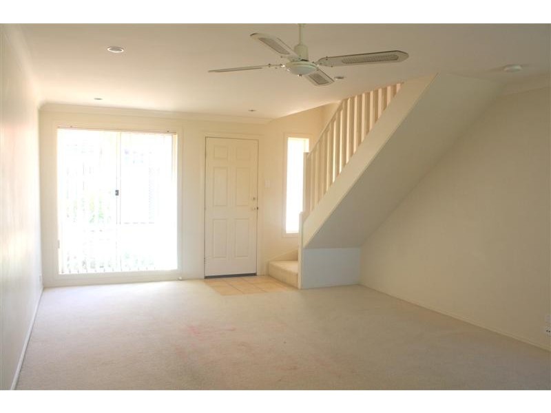 2/1 Urara Street, Yamba NSW 2464