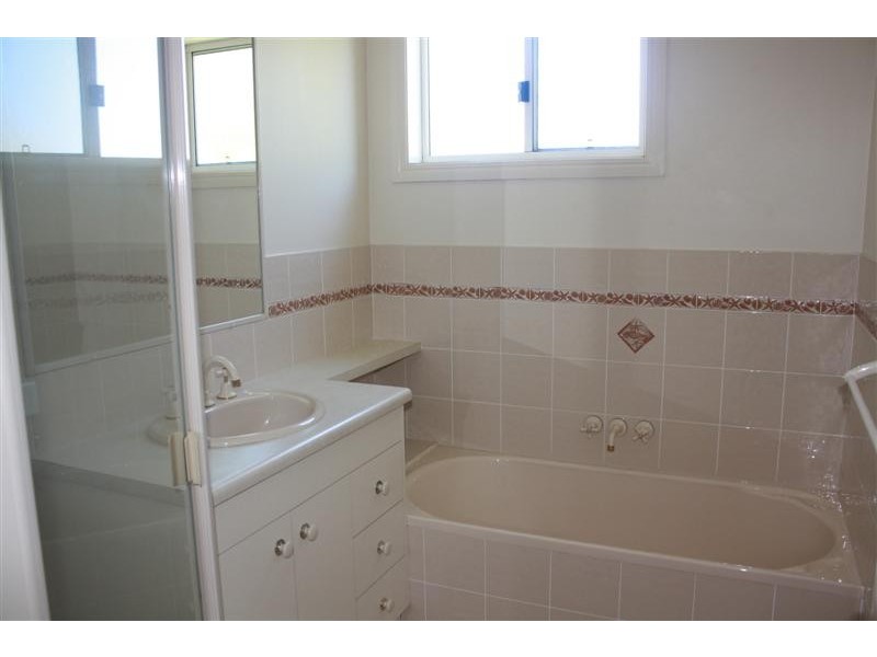 2/1 Urara Street, Yamba NSW 2464