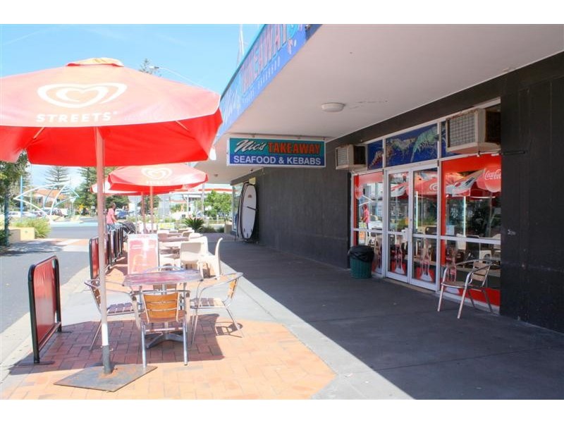 Shop 8/4 Wooli Street, Yamba NSW 2464