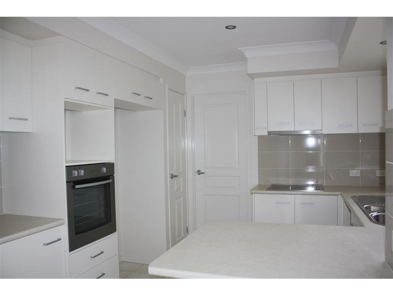 2/24 Kookaburra Court, Yamba NSW 2464