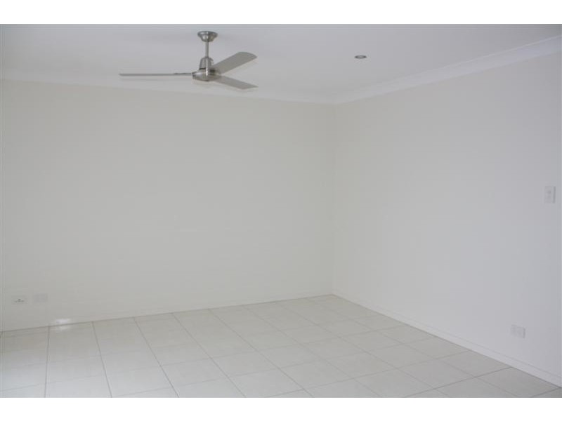 2/24 Kookaburra Court, Yamba NSW 2464