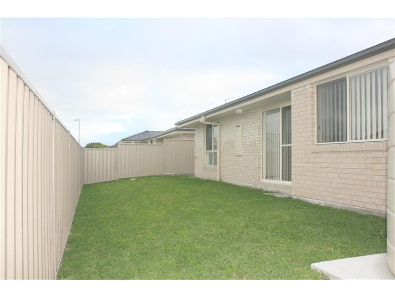 2/24 Kookaburra Court, Yamba NSW 2464