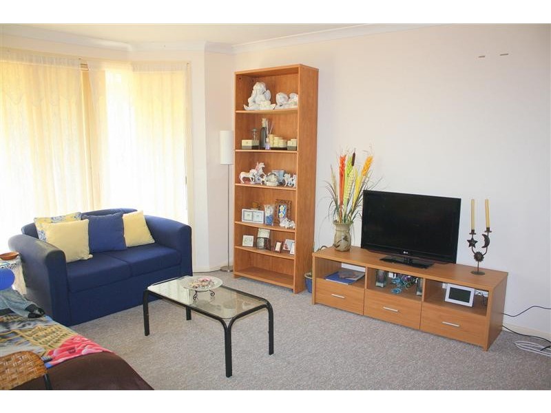 1/24 Waratah Ave, Yamba NSW 2464