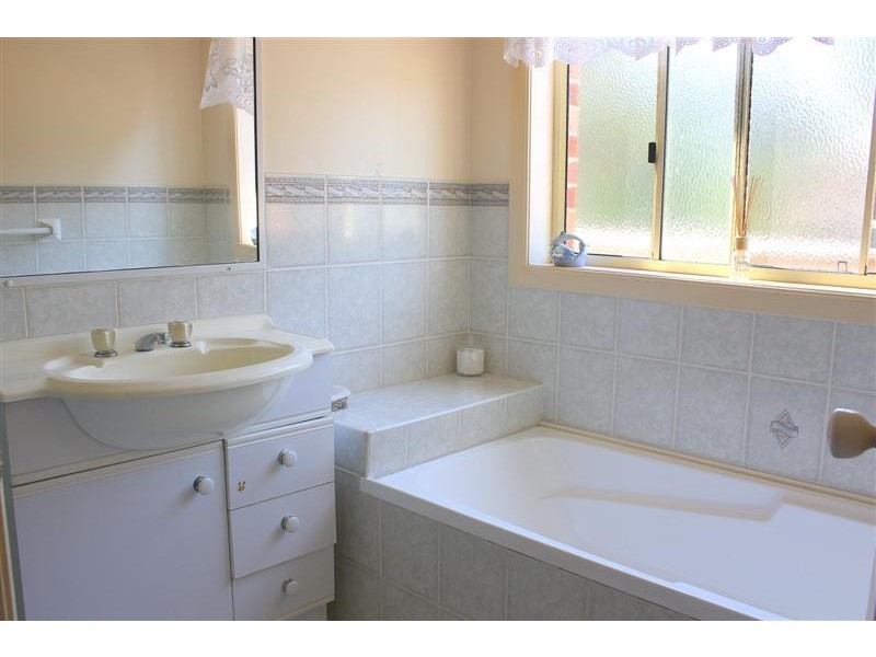 1/24 Waratah Ave, Yamba NSW 2464