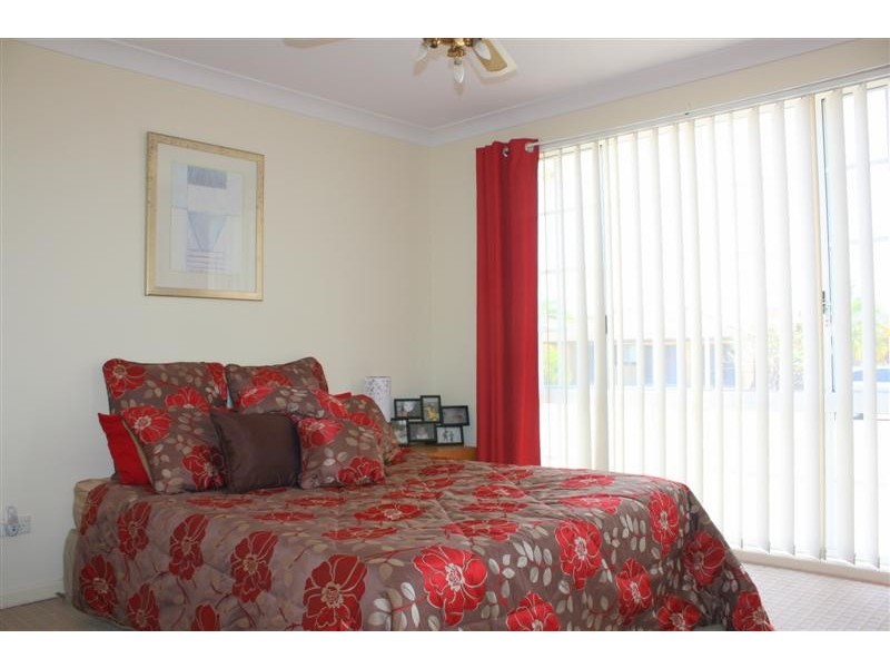 8 Melaleuca Drive, Yamba NSW 2464