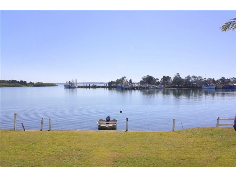 11 Yamba Road, Yamba NSW 2464