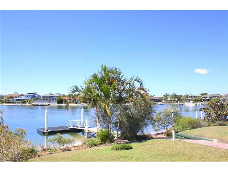 16 Acacia Circuit, Yamba NSW 2464