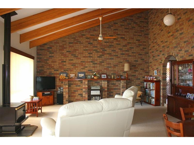 16 Acacia Circuit, Yamba NSW 2464