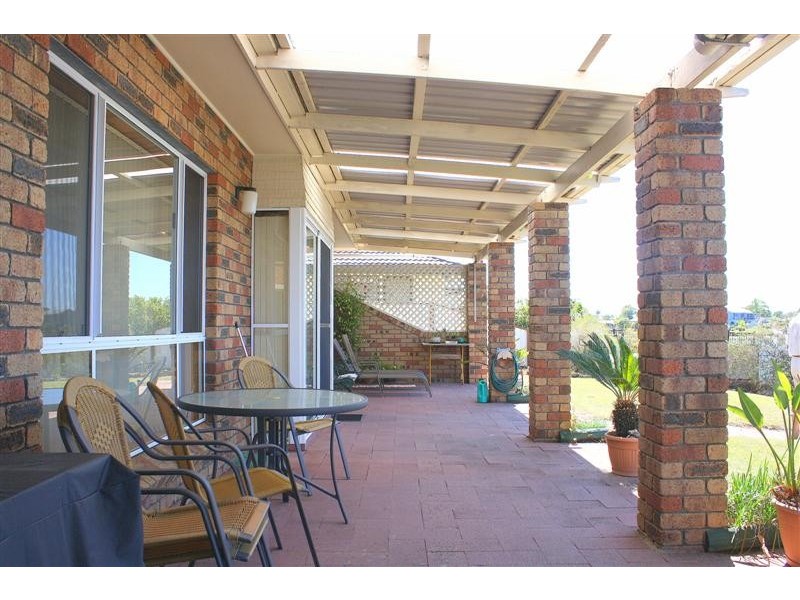 16 Acacia Circuit, Yamba NSW 2464