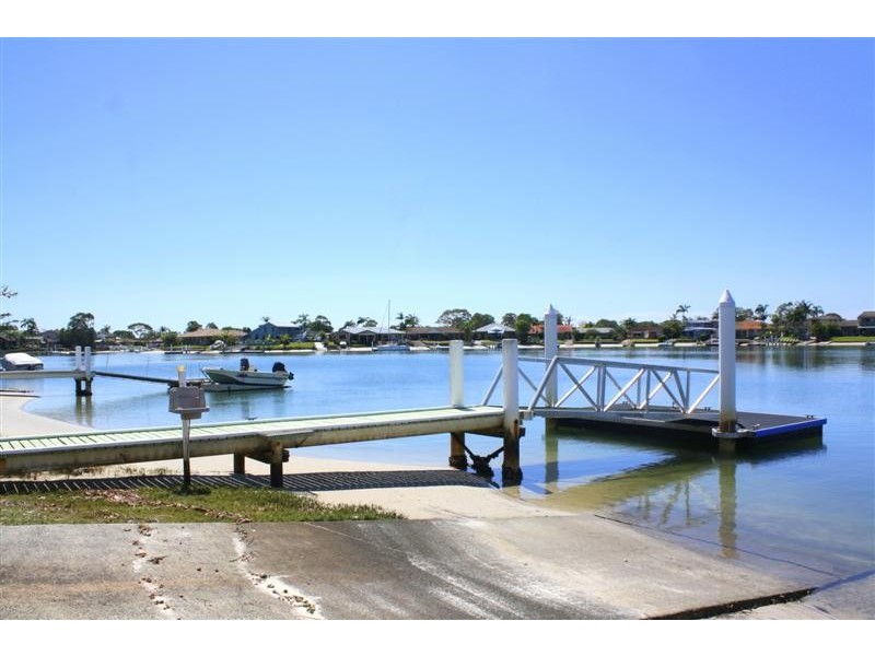 16 Acacia Circuit, Yamba NSW 2464