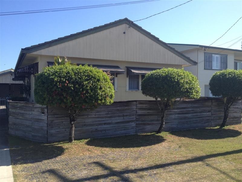 90 Yamba Road, Yamba NSW 2464