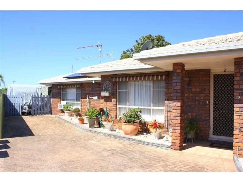 2/25 Casuarina Close, Yamba NSW 2464