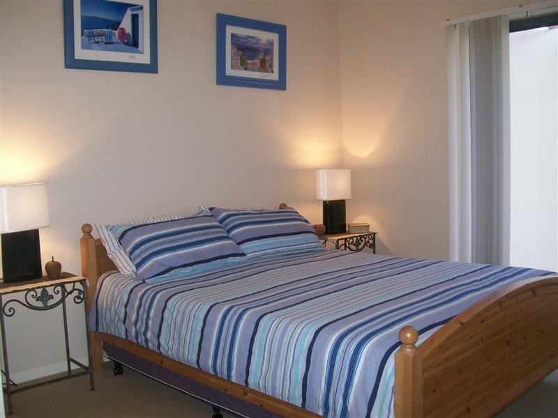 1 – 3 / 18 Pacific Parade, Yamba NSW 2464