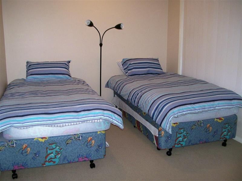 1 – 3 / 18 Pacific Parade, Yamba NSW 2464