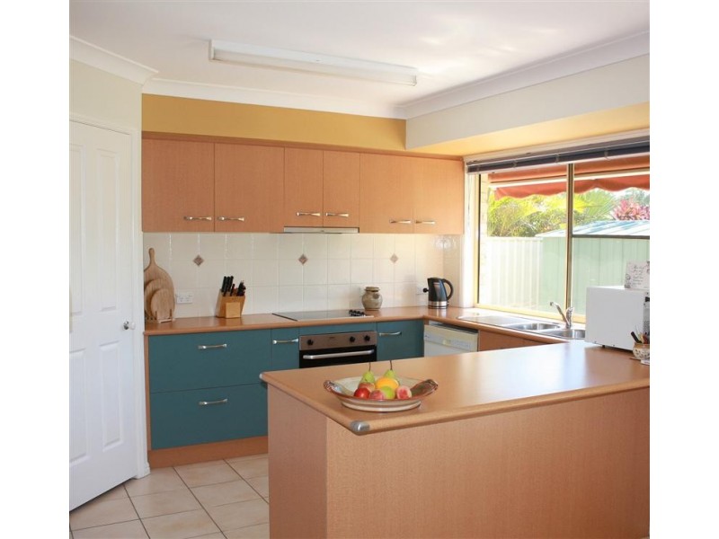 34 Bayview Drive, Yamba NSW 2464