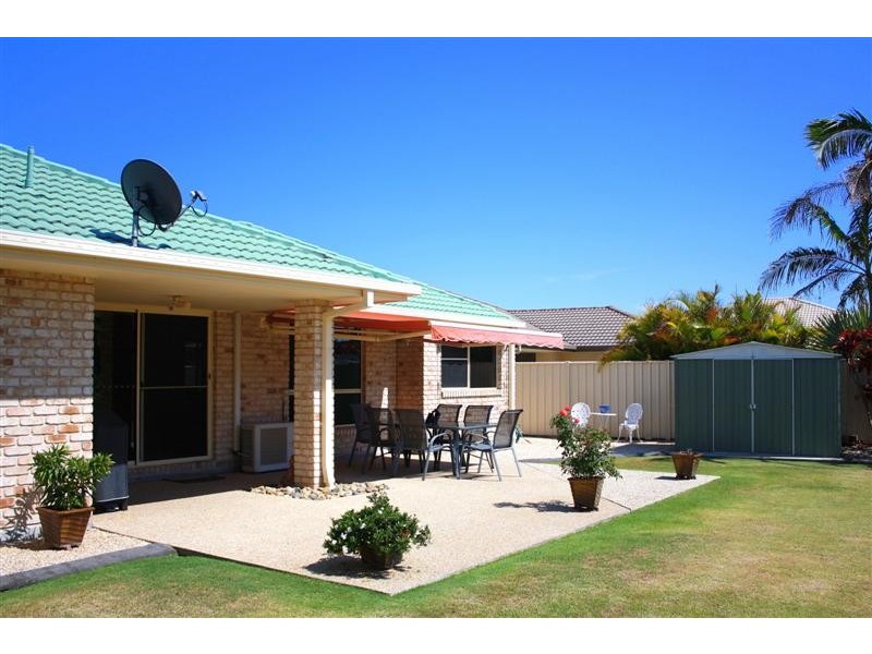 34 Bayview Drive, Yamba NSW 2464