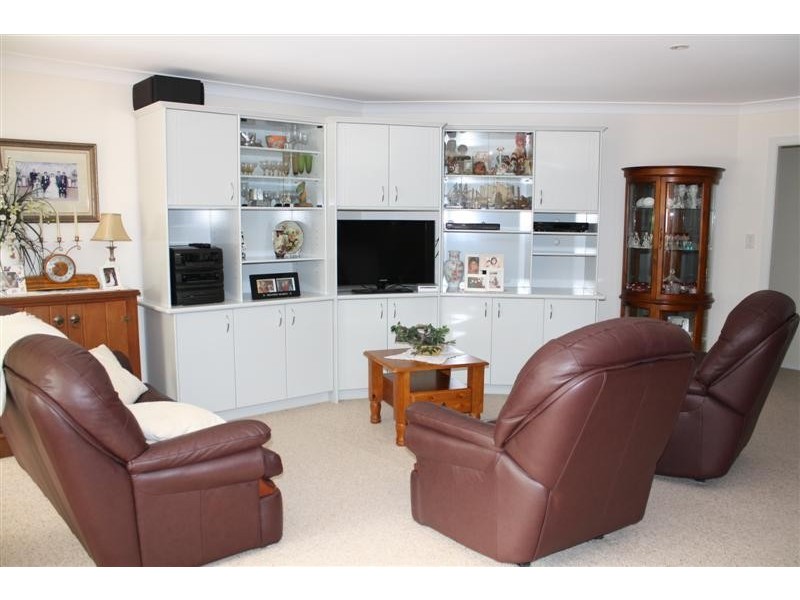 7 Telopea Ave, Yamba NSW 2464