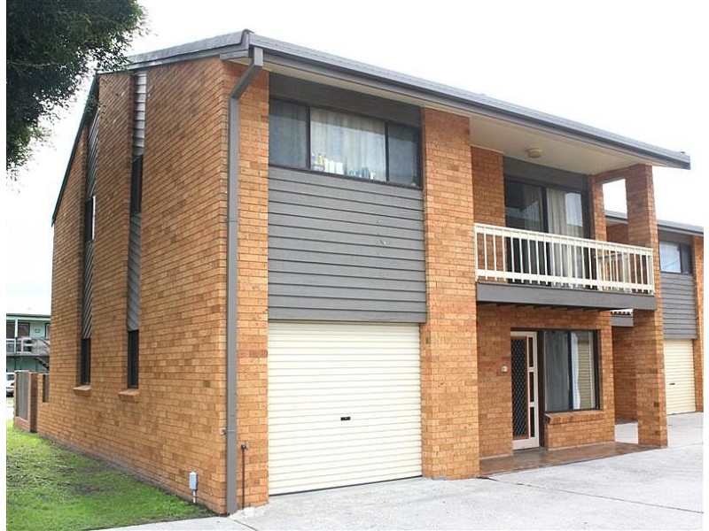 3/2 Waratah Avenue, Yamba NSW 2464