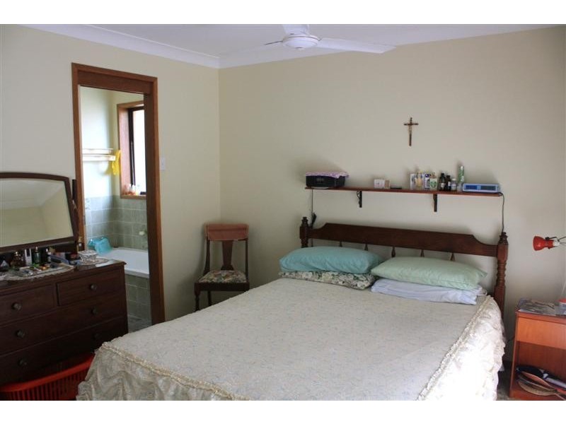 8 Boronia Crescent, Yamba NSW 2464