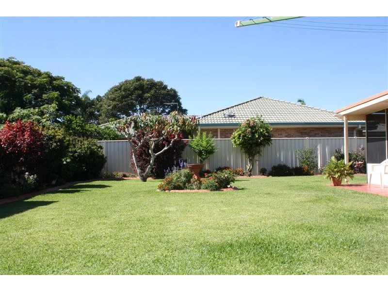 40 Harold Tory Drive, Yamba NSW 2464