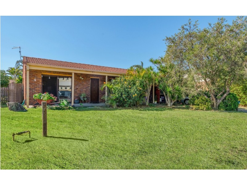 22 Binnacle Court, Yamba NSW 2464