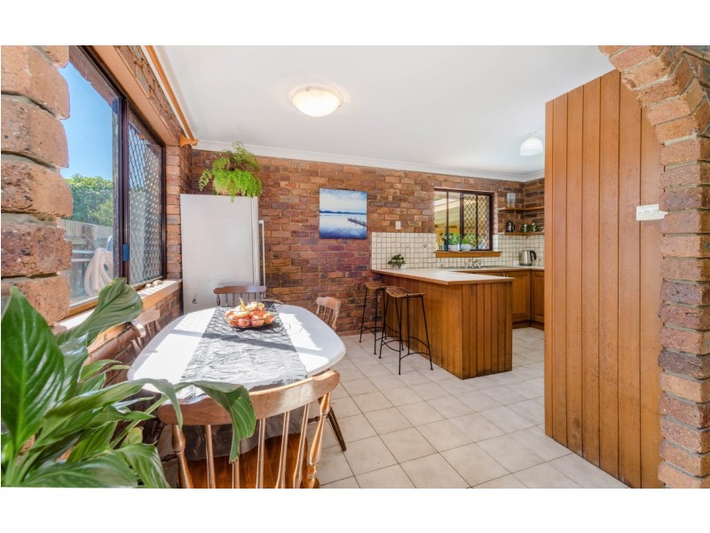 22 Binnacle Court, Yamba NSW 2464