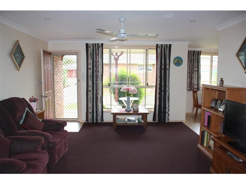 2/40 Osprey Drive, Yamba NSW 2464