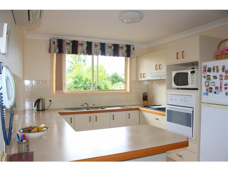 2/40 Osprey Drive, Yamba NSW 2464