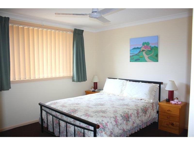 2/40 Osprey Drive, Yamba NSW 2464