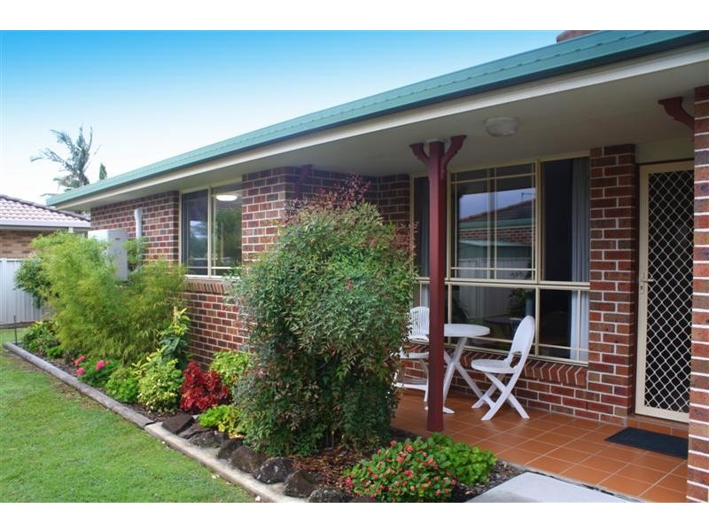 2/40 Osprey Drive, Yamba NSW 2464