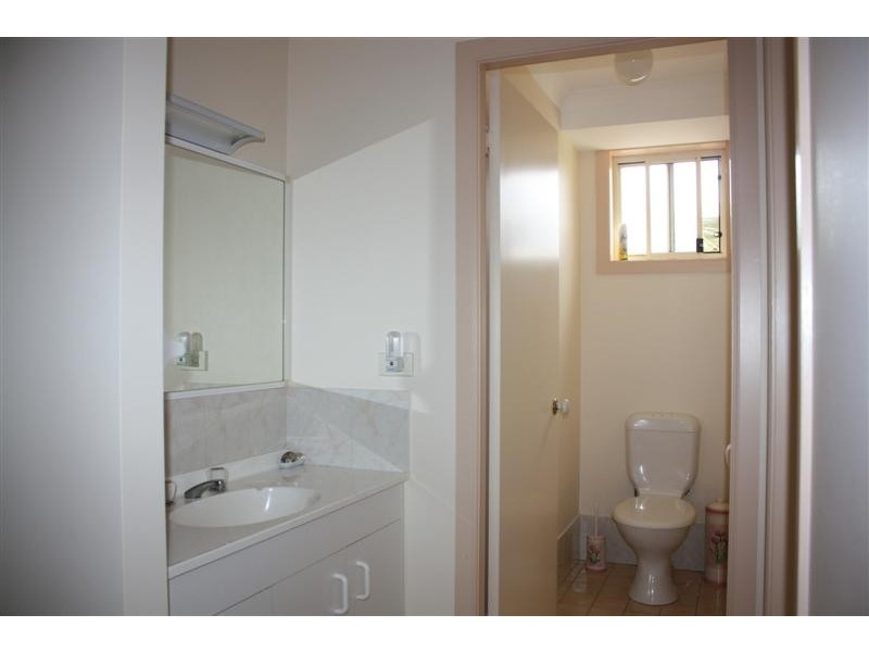 2/40 Osprey Drive, Yamba NSW 2464