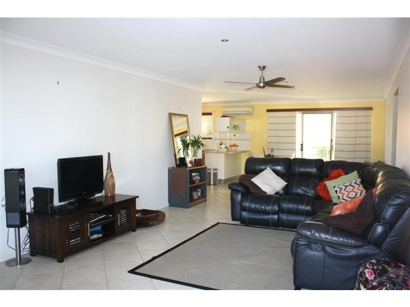 2/14 Wattle Drive, Yamba NSW 2464