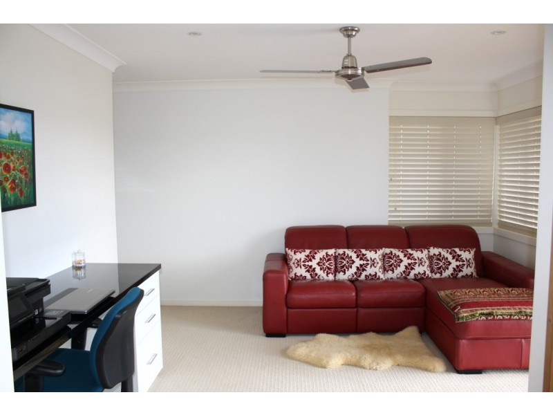 8 Newport Island Circuit, Yamba NSW 2464