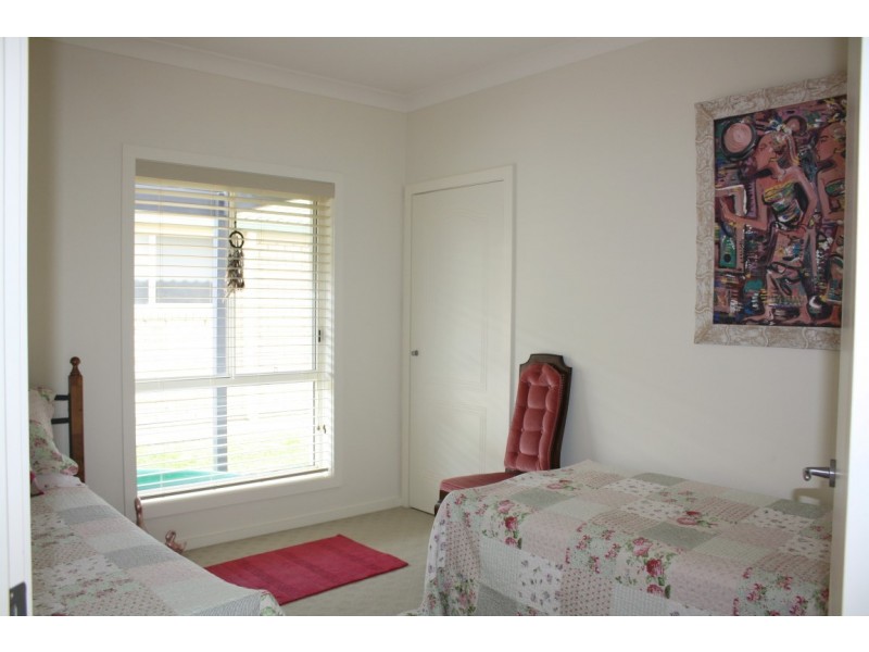 8 Newport Island Circuit, Yamba NSW 2464