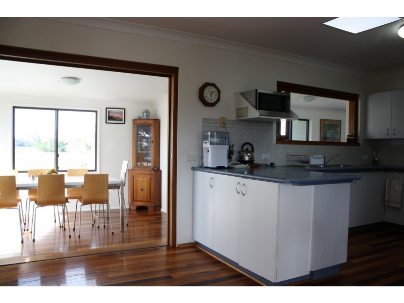 328 School Road, Palmers Island NSW 2463