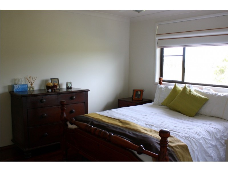 328 School Road, Palmers Island NSW 2463