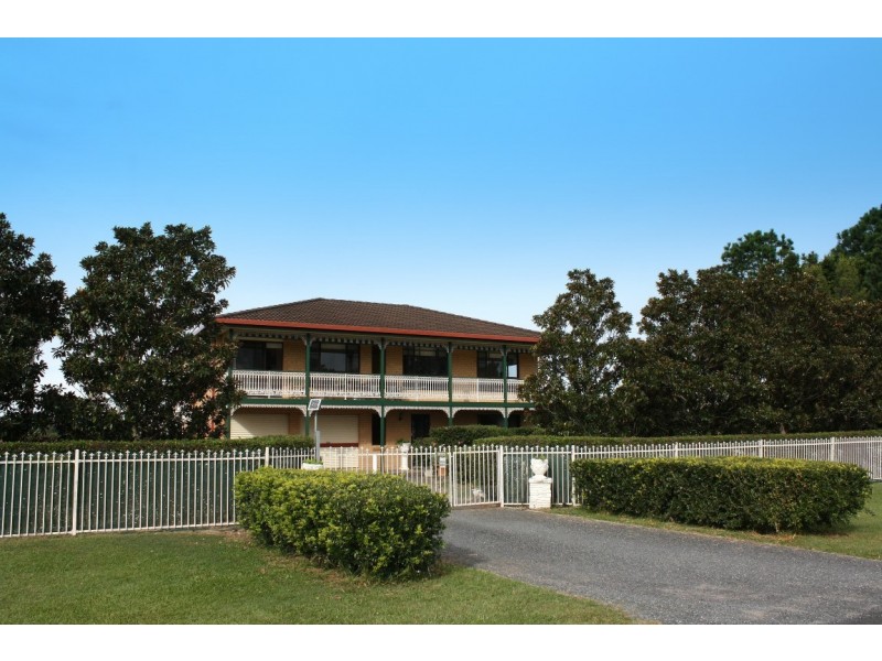 328 School Road, Palmers Island NSW 2463