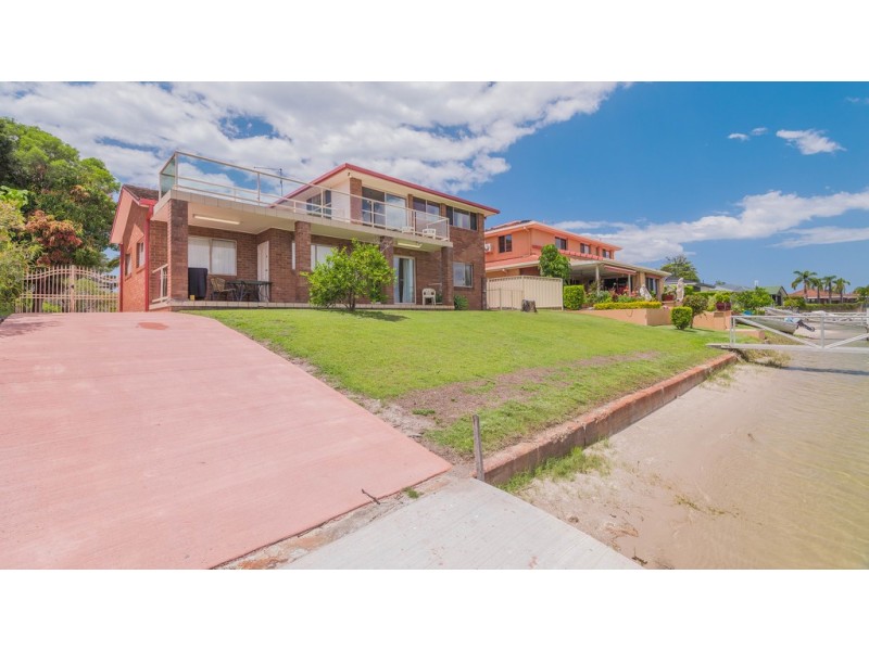31 The Peninsula, Yamba NSW 2464