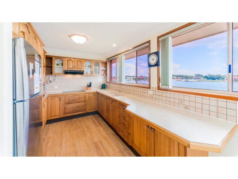 31 The Peninsula, Yamba NSW 2464