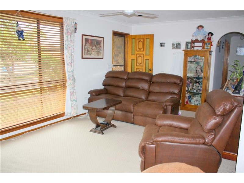 1 Melia Place, Yamba NSW 2464