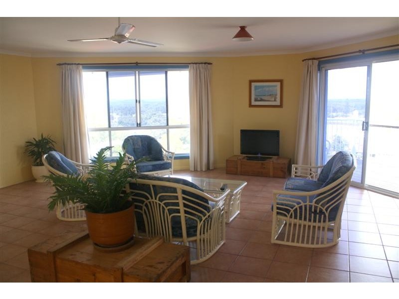 2/7 Convent Lane, Yamba NSW 2464