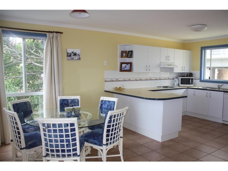 2/7 Convent Lane, Yamba NSW 2464