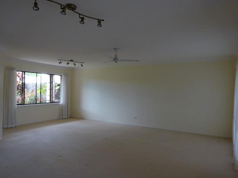 32 Westringia Place, Yamba NSW 2464