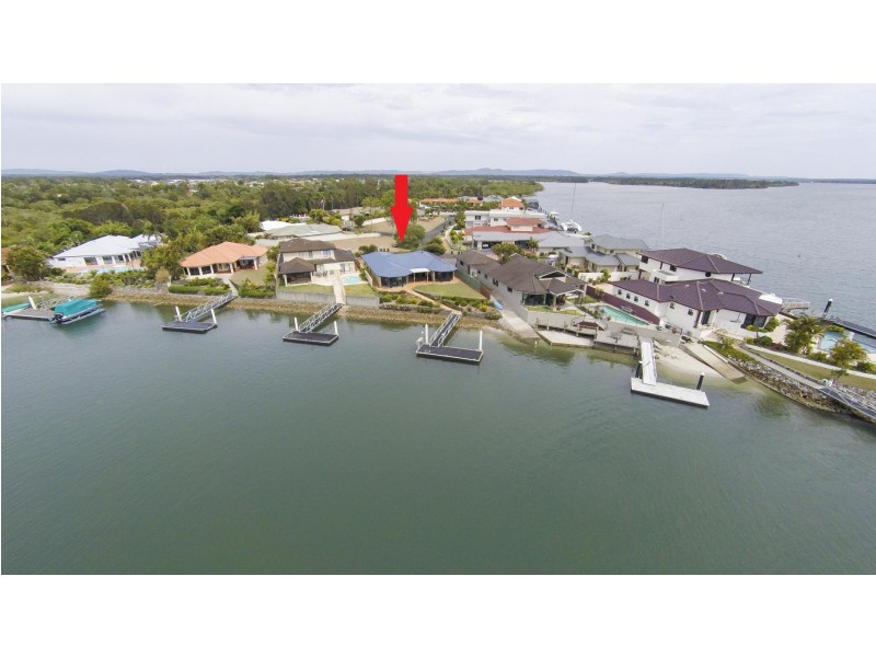 14 Edgewater Close, Yamba NSW 2464